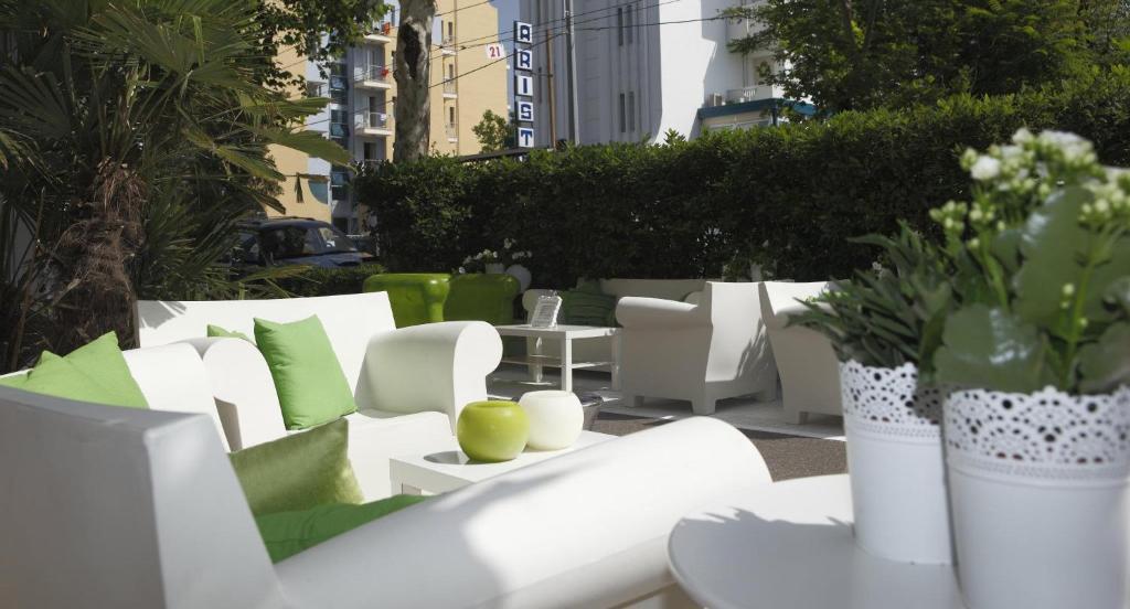 Hotel Principe Римини Экстерьер фото